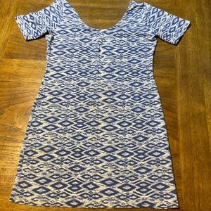 Blue and white women's dress or long shirt size large